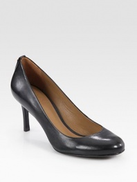 Glazed leather in a timeless silhouette with a substantial heel and round toe. Stacked heel, 2½ (65mm)Leather upperLeather lining and solePadded insoleImportedOUR FIT MODEL RECOMMENDS ordering true size. 