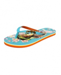 Be stylish by the sea in these super glam Cancun flip flops. Your warm weather destination and the Ed Hardy overall design makes them, and your trip, unique.
