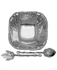 Serve your fresh-tossed salad greens with the Grape Weave 3-piece salad set. Perfect for entertaining, it will lend a touch of whimsy to your tabletop. A raised and intricate pattern of grape clusters on high-polished aluminum conveys unparalleled elegance.