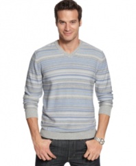 Paired with jeans or chinos, this v-neck sweater from Perry Ellis is a versatile addition to your wardrobe.