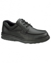 Lace up in these smooth leather oxfords from Hush Puppies when you want you men's casual shoes to combine sophisticated style and modern comfort.