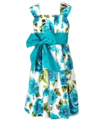 All tied up. A pretty sash and floral print make this Sequin Hearts dress a perfect pick for any special occasion.