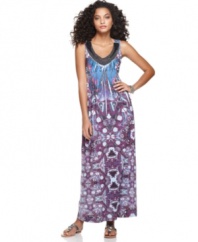 One World takes you look to great lengths with a beaded-neck maxi! The pretty mix of prints adds exotic appeal.