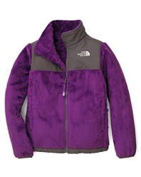 Brighten up the season with this North Face® thermal, constructed in cozy high loft fleece and an eye popping hue.