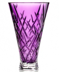 Marrying a classic cut pattern and beautiful lavender crystal, Vera Wang's Duchesse Encore vase redefines a room with modern elegance.