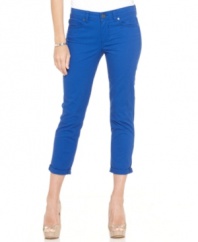 Made from a comfy stretch fabric blend that hugs your every curve, these jeans from Calvin Klein Jeans fit and flatter. The vibrant wash is the hottest look for spring, too!
