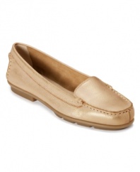 The Aerosoles Nu Day flats are perfect any time you want a polished, moc-inspired style with top-stitching, metallic shine and a tailored profile.