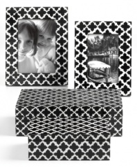 In classic black and white hues, this Purva picture frame will easily coordinate with any room decor. Features a floral-inspired quatrefoil design for a chic allure.