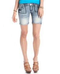 Awesome pocket stitching plus an extreme fade make these denim shorts from Dollhouse perfectly bold!