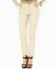 These slimming modern jeans from Lauren Jeans Co. are crafted in a chic ankle-length silhouette and cut with a slim leg.