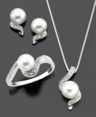Enjoy style with sparkling fluidity. This jewelry set features round-cut diamond (1/8 ct. t.w.) and cultured freshwater pearl set in sterling silver. Pendant measures approximately 18 inches with a 3/4-inch drop. Earrings measure approximately 1/4 inch. Ring size 7.