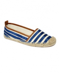 Embrace summer from head to toe. The Hope flats by Tommy Hilfiger are beach-ready with their espadrille styling.