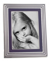 Add new elegance to beautiful memories with Vera Wang's With Love Lavender picture frame. Geometric detail lends metallic shimmer to colored enamel in a home accent that invokes modern and deco design.