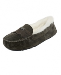Warm toes, warm heart. Boost your spirits with these plush indoor/outdoor Talia moccasins by EMU. Durable suede and soft lining are the coziest combo.