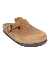 This clog is a wardrobe basic--enjoy the closed-toe comfort and support year round. Features an adjustable strap for a custom fit.