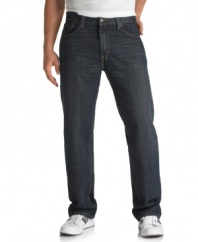 Jump into these relaxed Levi's jeans and strike the right balance between modern comfort and classic style.