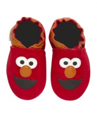 A suede upper and outsole is as soft as Elmo's fur to surround your baby's feet in comfort, while an elasticized ankle ensures this pair stays on while while he has fun playing and laughing with his new pal.