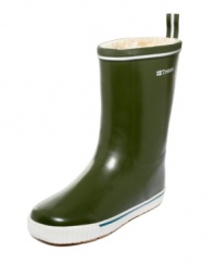 The Tretorn Skerry Vinter Shiny rain boots brighten up cloudy days with their glossy finish, warm faux fur lining and fun sneaker-look details