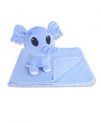 Welcome baby with this adorable Blanket and Buddy Gift Set by Trend Lab. A snuggly blanket and fluffy buddy are paired together in this wonderful bundle of joy.