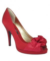 The Evelixa evening pumps by Nina will turn heads with their ladylike ruffle, silky finish and flirty details.