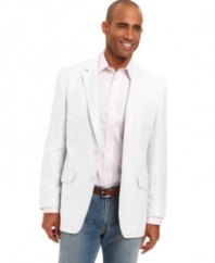 Need to add an extra layer of casual style? Turn to this lightweight blazer from Cubavera.