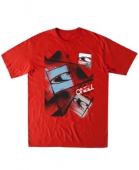 Give him structure. Add some artistic appeal to his closet with this modern graphic tee shirt from O'Neill.