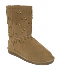 Toasty toes get trendy with the help of these Kendal boots by BEARPAW. Edgy studs glamorize the soft suede shaft of this casual cold weather boot silhouette.