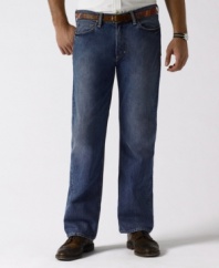 Essential classic-fitting jean with standard-rise belted waist, zip fly with signature shank, straight leg.