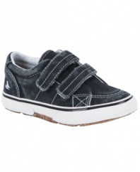 Run with the wind. He'll be ready let out some energy in these comfy sneakers from Sperry Top-Sider.