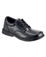 Comfortable and classic, these timeless dress shoes from Sperry handsomely compliment just about any proper look.