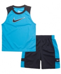 Swoosh up his style. He'll keep cool even as the temperature outside heats up in this tank and shorts set from Nike.