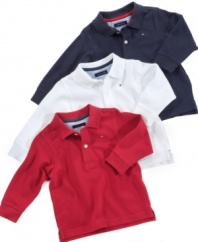Polo champion. This Long-sleeved Tommy Hilfiger favorite is a must-have for any collar-worthy occasion.