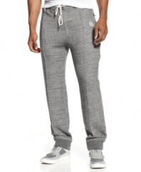 Pull yourself together. Keep it stylish even when you're working out with these track pants from Sean John.