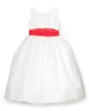 She is sure to look precious in this sleeveless dress with contrast organza belt with bow tie.
