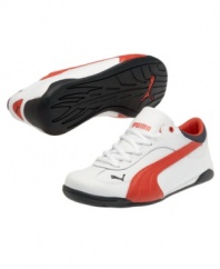 Speed demon. A fundamental and essential Motorsport style, the Fast Cat from Puma fits to every outfit and situation.