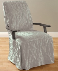 Ripe and ready for spring, the Matelasse Damask dining room chair slipcover presents a fresh damask design for your furniture. Extra-thick cording and a straight skirt make this slipcover sturdy and compatible with any style furniture, from slim-lined to camel back.