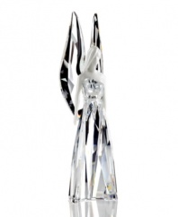Luxurious and refined, this exquisite angel combines craftsmanship and innovation. Her clear crystal dress and wings harmonize perfectly with her upper body and face in glazed porcelain. With exceptionally high brilliance, this beautiful piece can be displayed all year round.