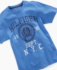 City life style. Whether he's a native or a tourist, he can sport his love for the Big Apple with this tee from Tommy Hilfiger.