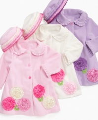 Keep her cold on a snowy day with this adorable fleece hat and coat set from Bonnie.