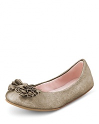 This adorable leather Bloch flat boasts a fluttery rosette at the toe.