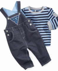 From play dates to snuggle time, this shirt and overall set from Guess will keep him comfortable no matter what he's doing.