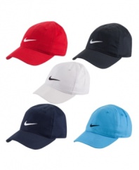 From the top. Elevate his sporty style with one of these hats from Nike.