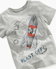 Light up his look. His casual style will take off thanks to this cute rocket ship tee from Greendog.