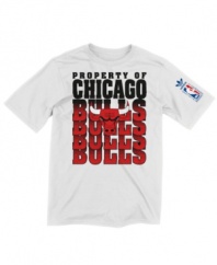 Time to take charge. Display your pride for the running of the Chicago Bulls with this NBA t-shirt from adidas.