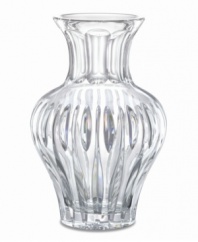 Classic milk-jug shaping with a vertical wedge-cut design, give this 10 lead crystal vase a contemporary appeal.
