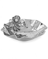 Utterly romantic, the Juliet Petal centerpiece bowl features an organic shape and poppy blossom sculpted in nickel-plated aluminum. Hand finished detail lends unique character to each piece from Star Home.
