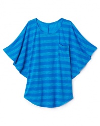 Oversized flutter sleeves create a cool, poncho-inspired silhouette, rendered by Aqua Girls in tonal stripes and a slub pattern.