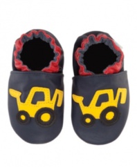 Dig in. He'll be ready to have loads of fun with these Robeez shoes designed for comfort and muscle development.