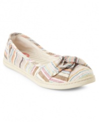 Light and airy with pretty cut-outs, Roxy's Buoy flats are ladylike with a sporty sole.