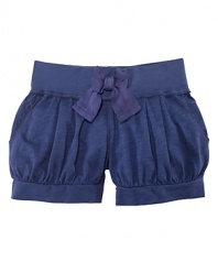 Relaxed-fitting bubble short in soft cotton jersey with a wide drawstring waistband and cuffed hem.